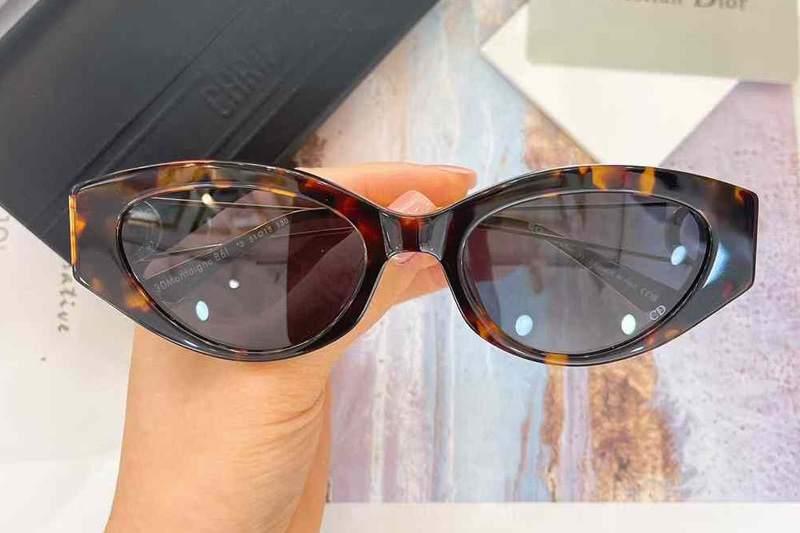 30Montaigne B6I Sunglasses Tortoise Gray