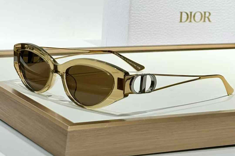 30Montaigne B6I Sunglasses Transparent Brown Brown