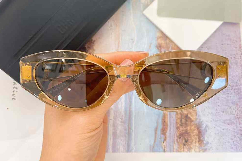 30Montaigne B6I Sunglasses Transparent Brown Brown