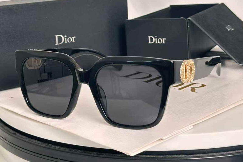 30Montaigne S11F Sunglasses Black Gray