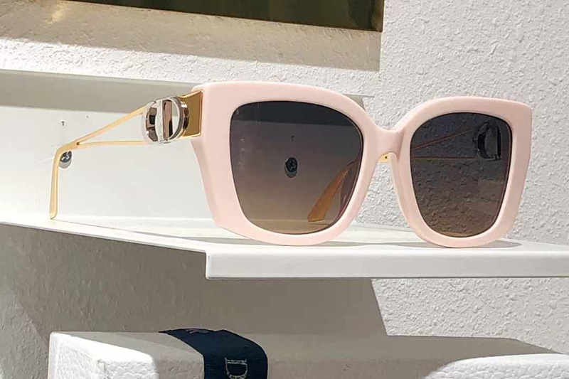 30Montaigne S13F Sunglasses Pink Gradient Gray