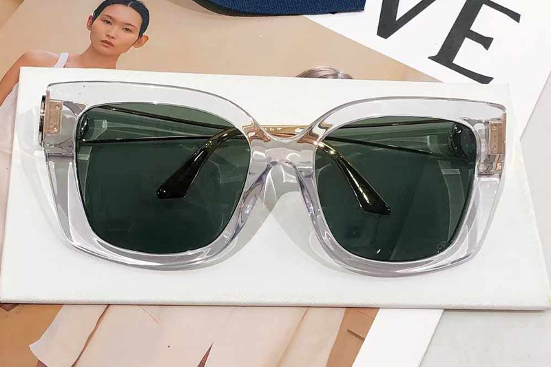 30Montaigne S13F Sunglasses Transparent Green