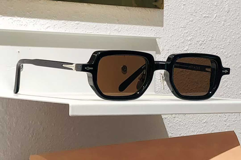Astatre Sunglasses Black Brown
