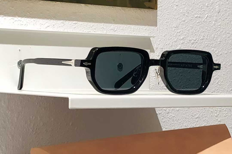 Astatre Sunglasses Black Gray