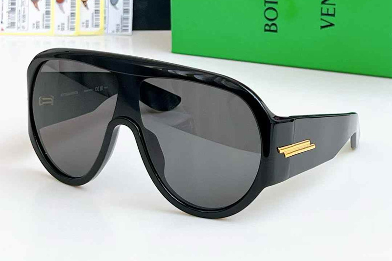 BV1345S Sunglasses Black Gray