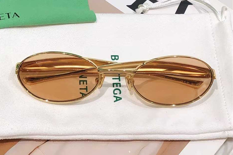 BV1386S Sunglasses Gold Light Brown