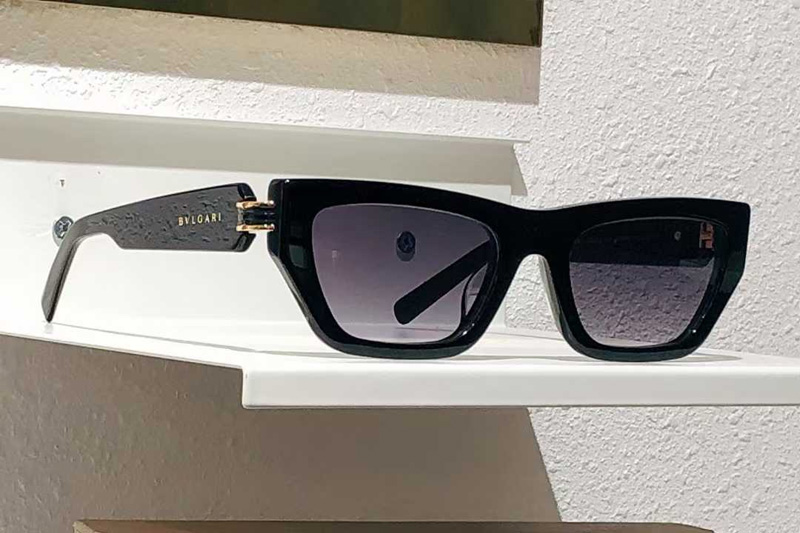 BV40047I Sunglasses Black Gradient Gray