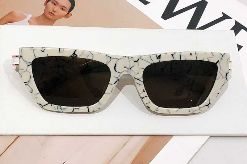 BV40047I Sunglasses White Brown