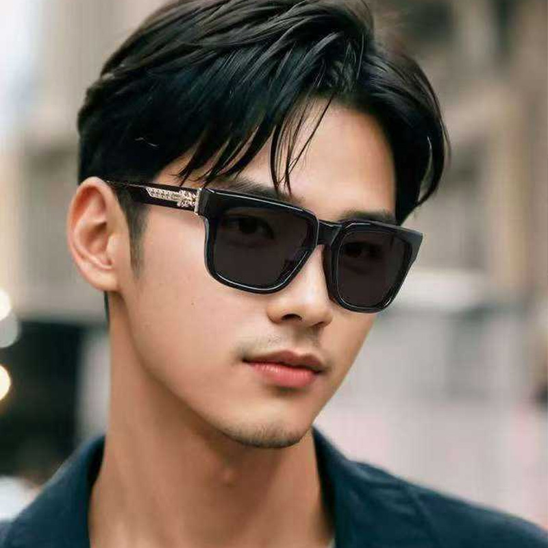 Box Officer Mist Sunglasses Black Silver Gray