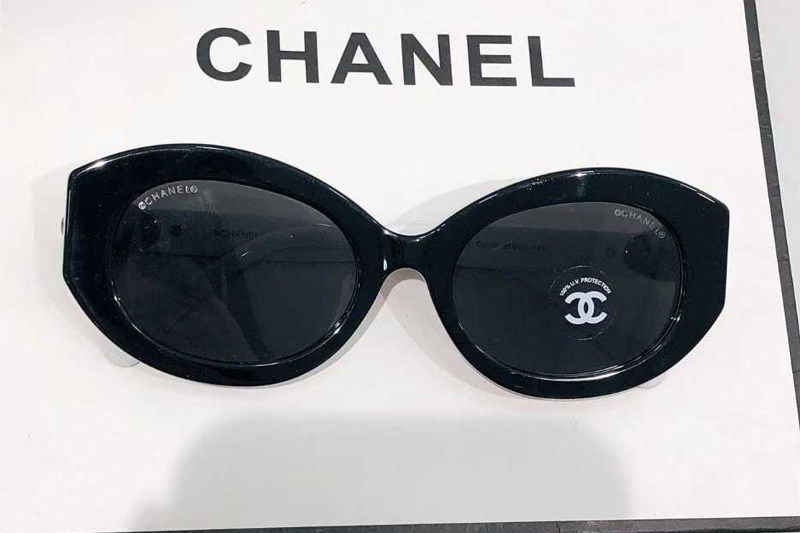 CH0551 Sunglasses Black White Gray