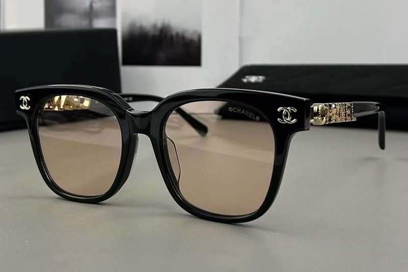 CH0748 Sunglasses Black Gold Pink