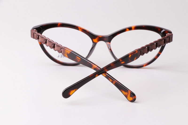 CH3428Q Eyeglasses Tortoise