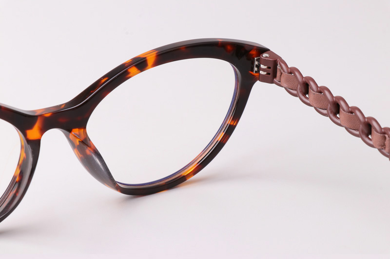 CH3428Q Eyeglasses Tortoise