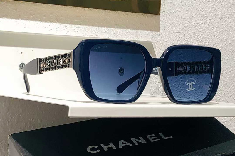 CH3486 Sunglasses Blue Gradient Blue