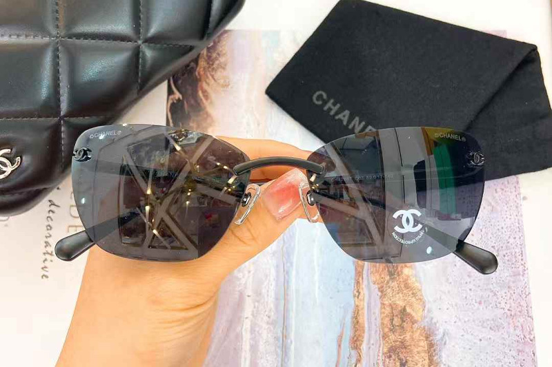 CH4286T Sunglasses Gunmetal Gray