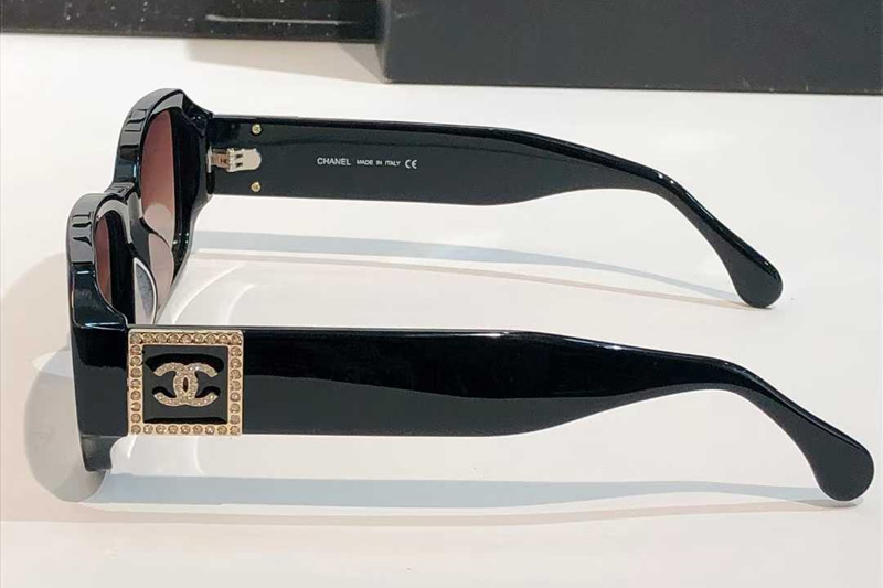 CH4366 Sunglasses Black Gradient Brown