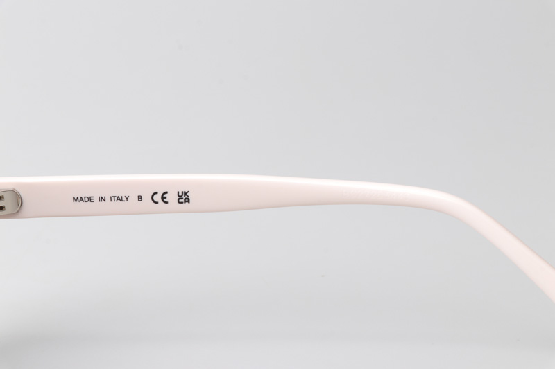 CH5416 Sunglasses White Black Gradient Gray