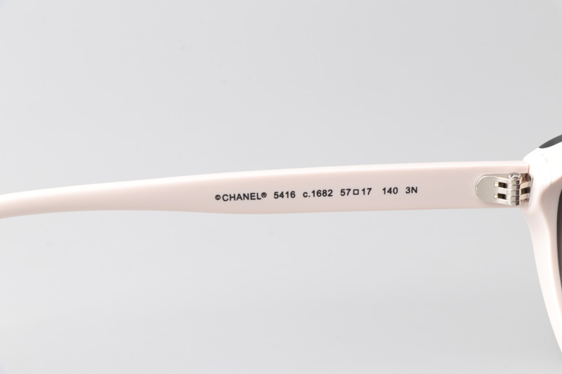 CH5416 Sunglasses White Black Gradient Gray