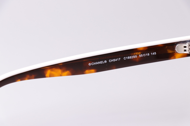 CH5417 Sunglasses Tortoise White Gradient Brown
