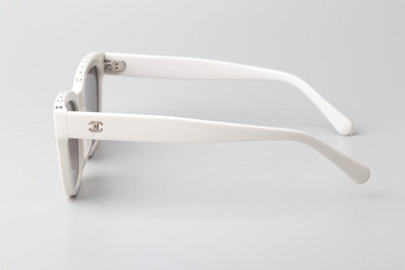 CH5417 Sunglasses White Gray