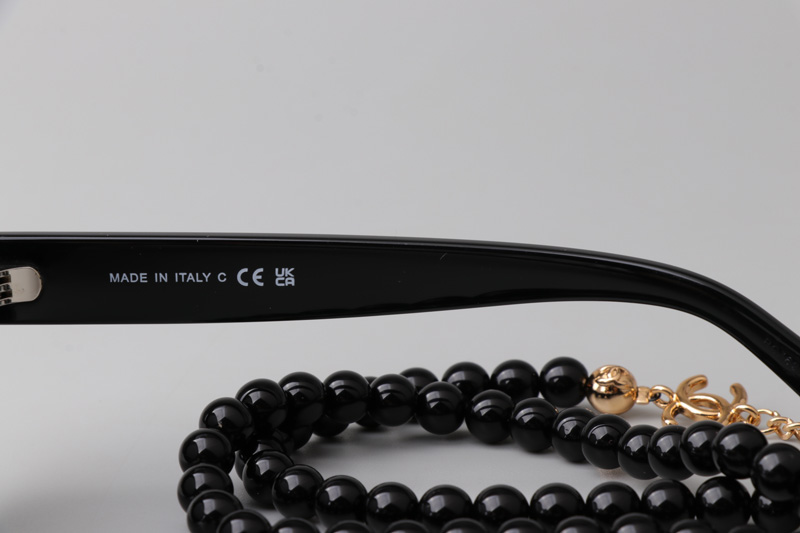 CH5489 Sunglasses Black Gray