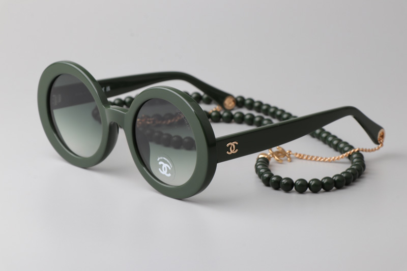 CH5489 Sunglasses Green Gradient Green
