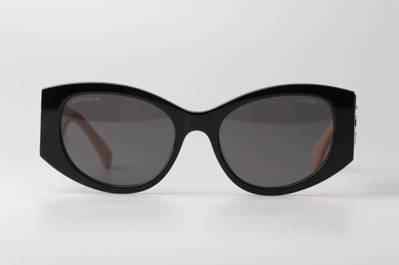 CH5524 Sunglasses Black Cream Gray