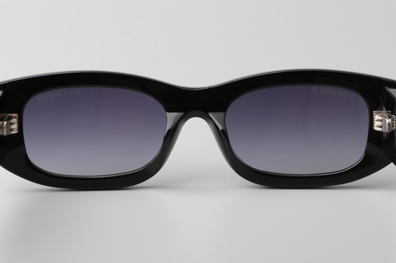 CH5525 Sunglasses Black Red Gray