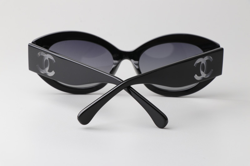 CH5528 Sunglasses Black Gradient Gray