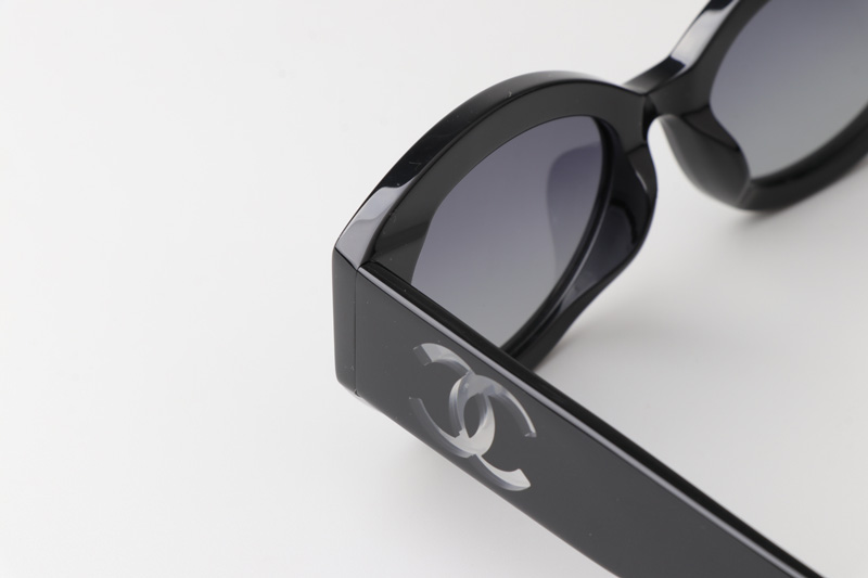 CH5528 Sunglasses Black Gradient Gray