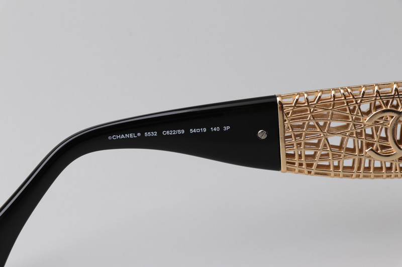 CH5532 Sunglasses Black Gold Gradient Brown