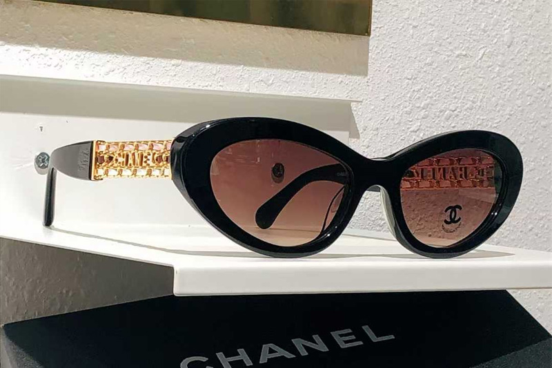 CH5538Q Sunglasses Black Gradient Brown