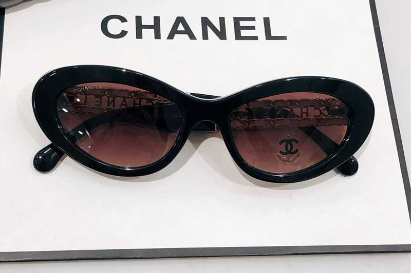 CH5538Q Sunglasses Black Gradient Brown