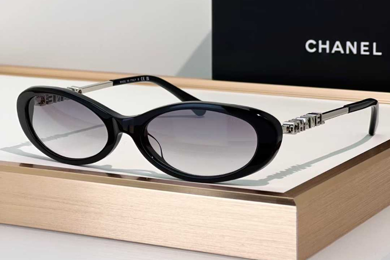 CH5565 Sunglasses Black Silver Gradient Gray