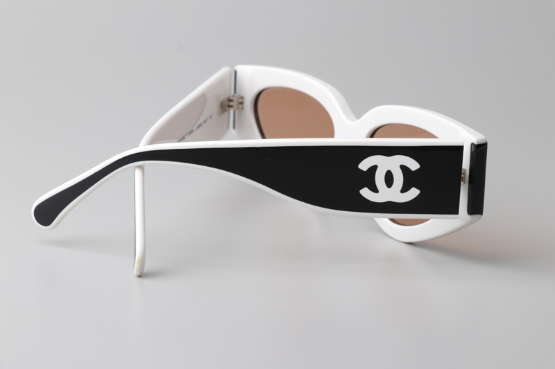 CH6056 Sunglasses Black White Brown