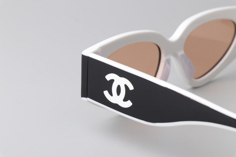 CH6056 Sunglasses Black White Brown