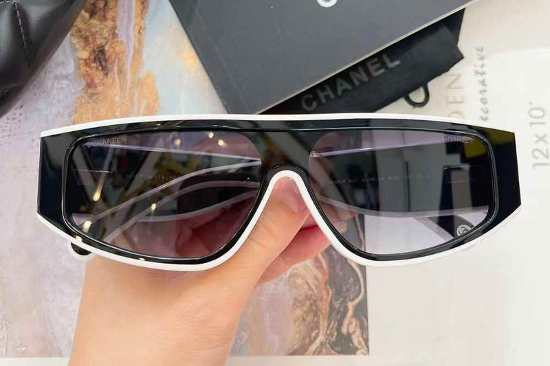 CH6057 Sunglasses Black White Gradient Gray