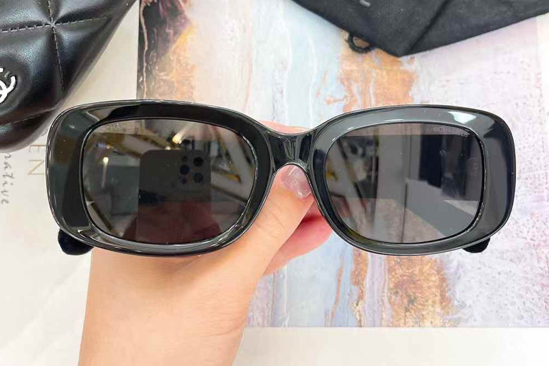 CH6067 Sunglasses Black Gray