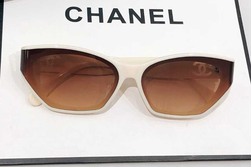 CH6077S Sunglasses White Gradient Brown