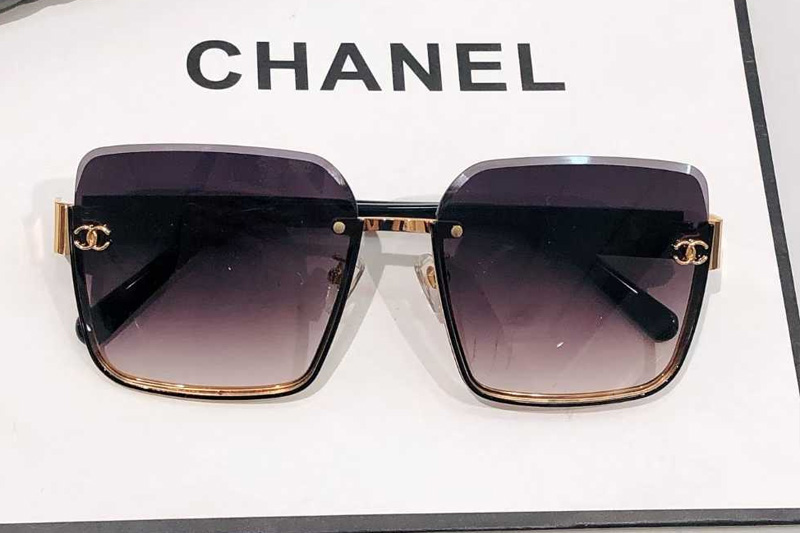 CH8046 Sunglasses Black Gold Gradient Gray