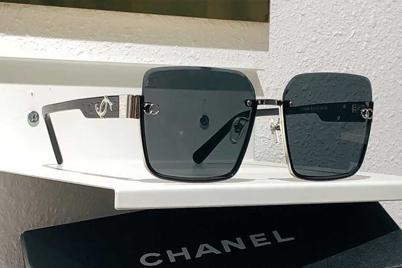 CH8046 Sunglasses Black Silver Gray