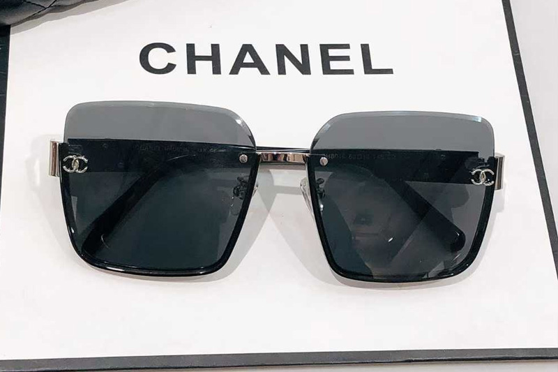 CH8046 Sunglasses Black Silver Gray