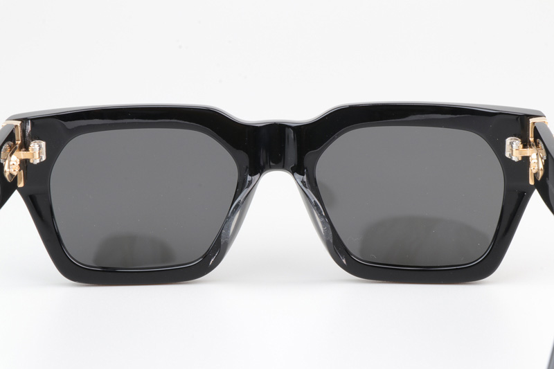 CH8217 Polarized Sunglasses Black Gold Gray