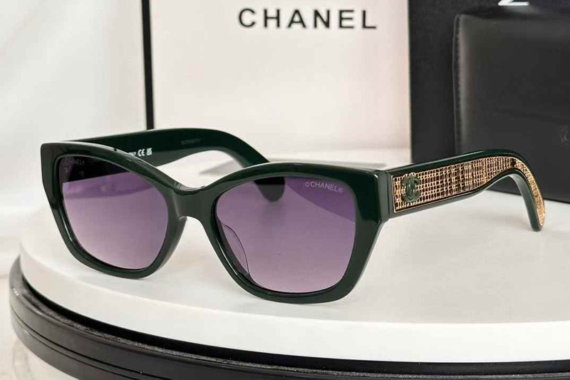 CH9131 Sunglasses Green Gradient Gray