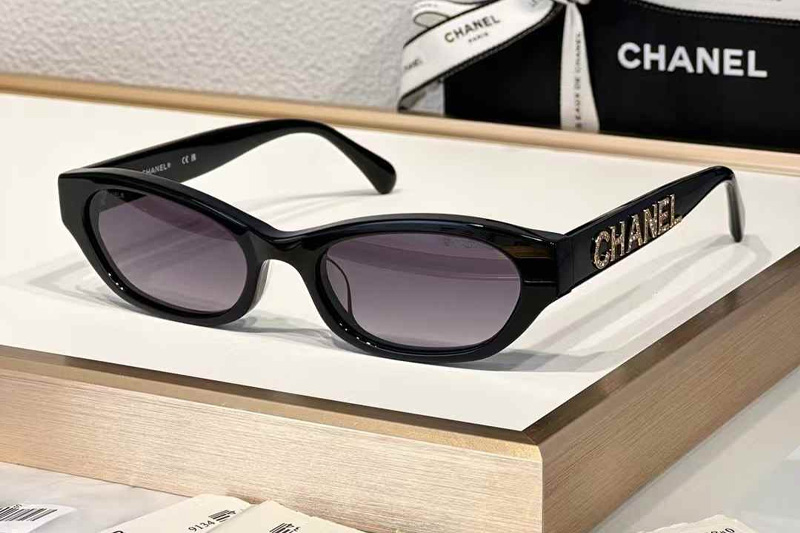 CH9134B Sunglasses Black Gradient Gray