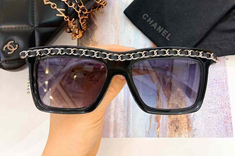 CH9144 Sunglasses Black Silver Gradient Gray