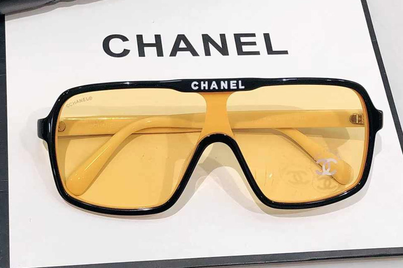 CH9158 Sunglasses Black White Yellow
