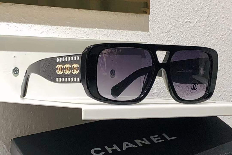 CH9160B Sunglasses Black Gradient Gray