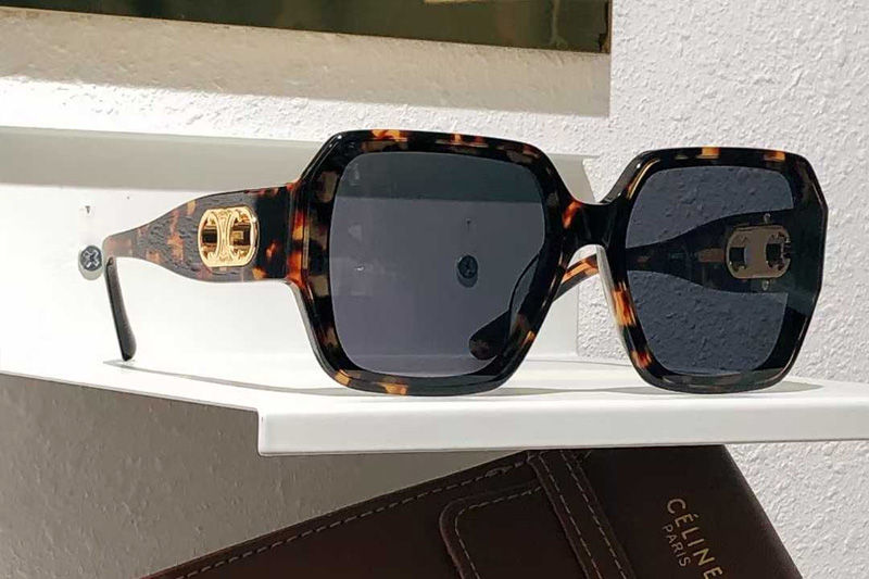 CL40251U Sunglasses Tortoise Gray