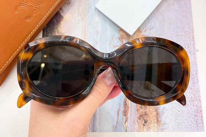 CL40292U Sunglasses Tortoise Gray